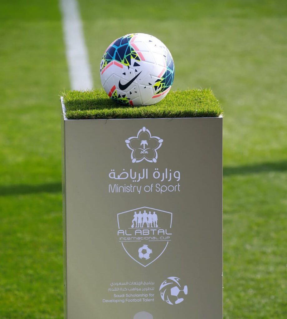 Saudi Scholarship for Developing Football Talent organiza la versión saudita de AL ABTAL INTERNATIONAL CUP Con la participación de Al-Nasr, Ettifaq, Al-Fatah y Qadisiyah y dos equipos del programa
